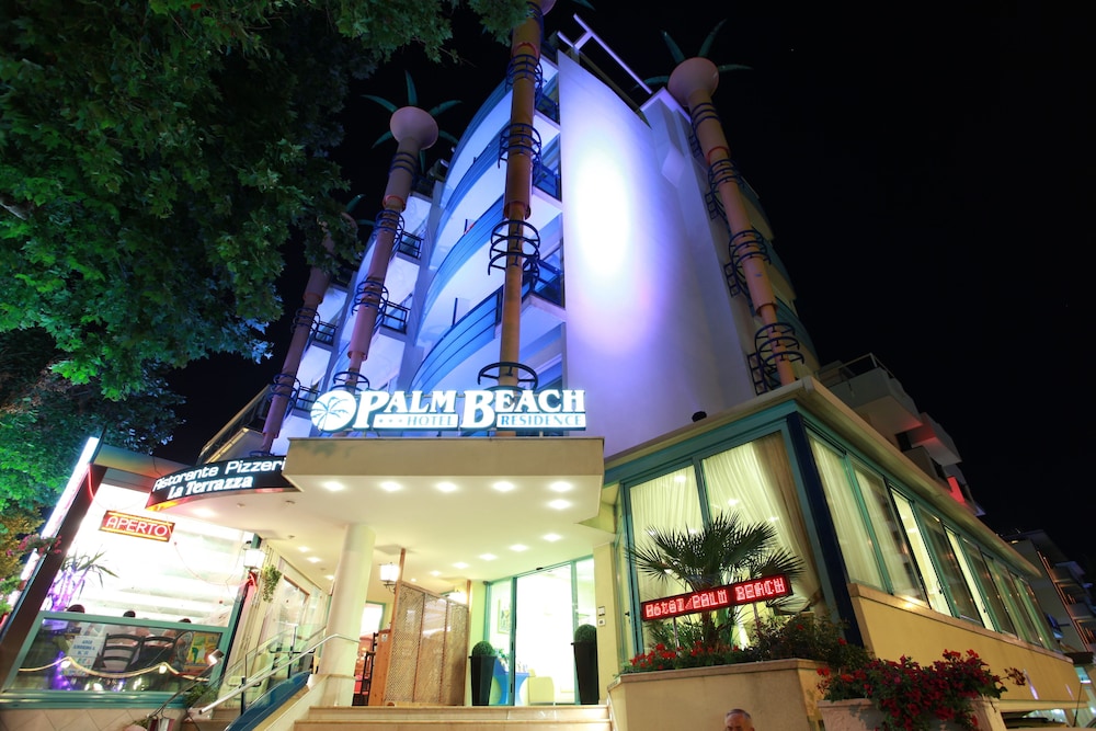 Hotel Palm Beach 3/50