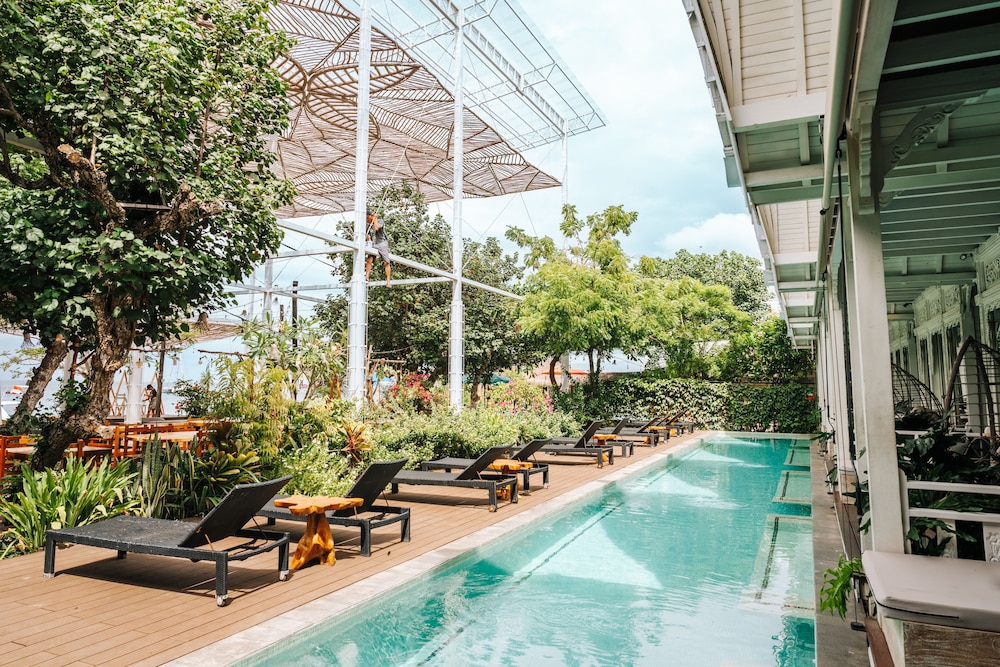 Mambo Beach Resort 29/30