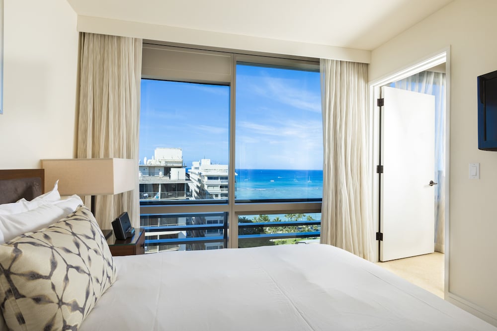 Ka Lai Waikiki Beach, LXR Hotels & Resorts 95/123