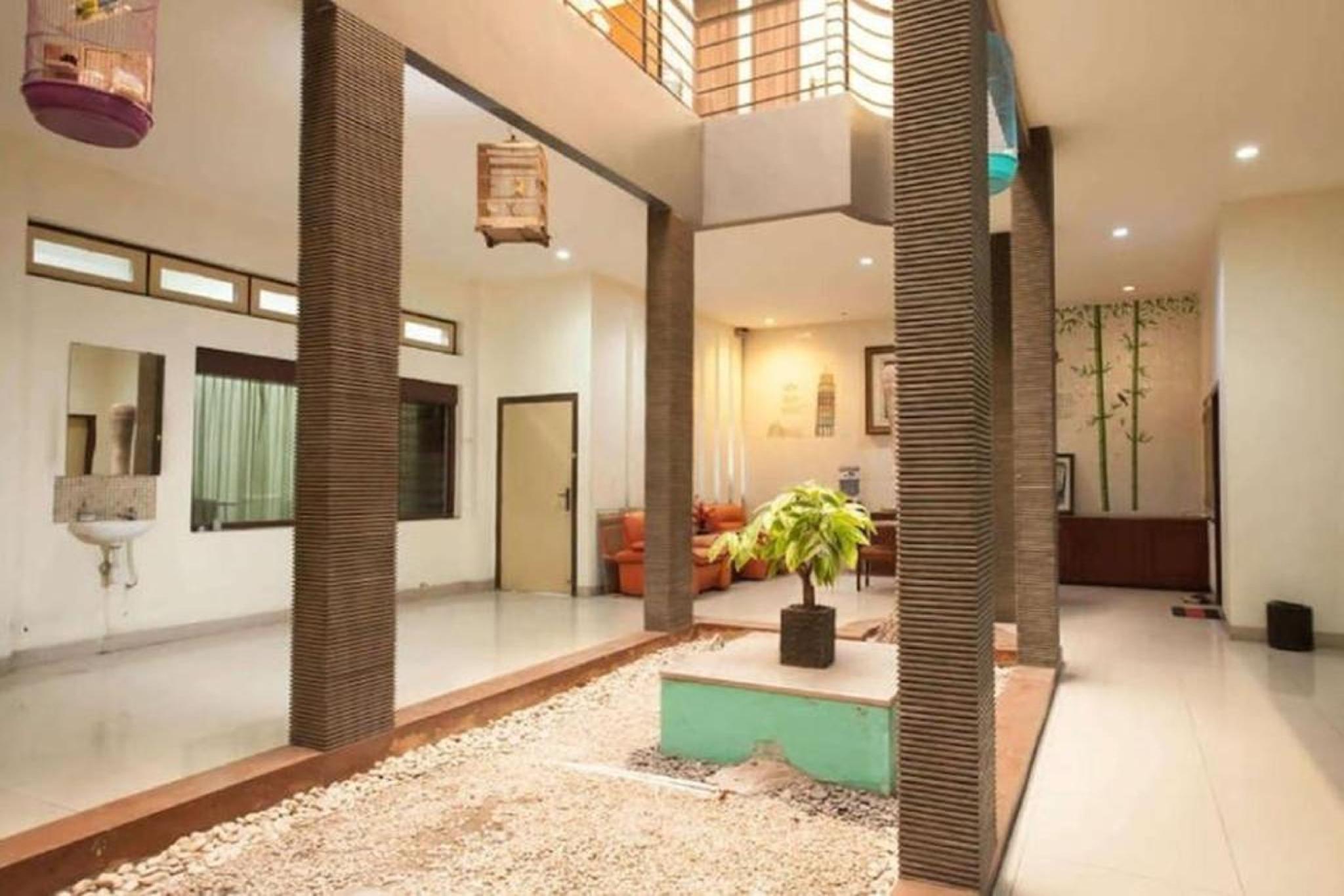 Soerabaja Place Guest House 8/32