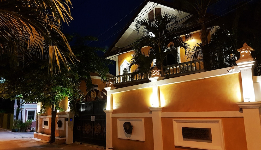 Hide Land Pattaya - Luxurious Tropical Villa 3/97