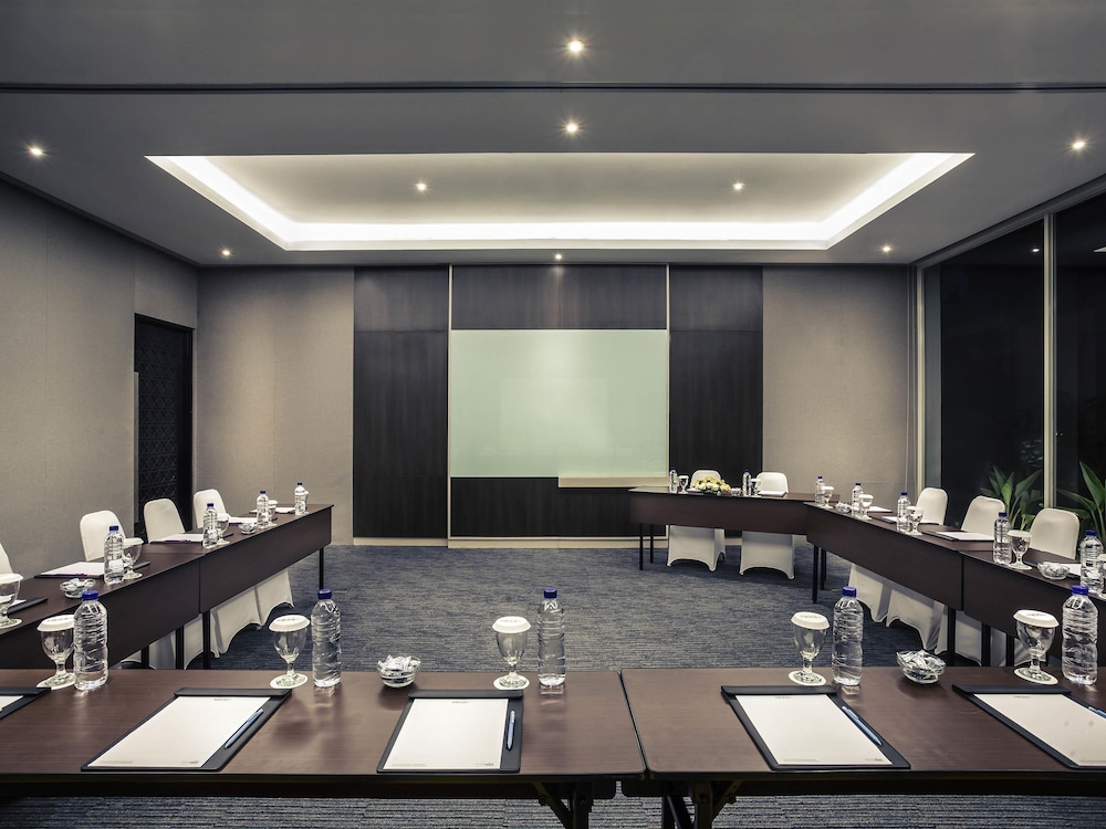 MERCURE JAKARTA CIKINI 35/50