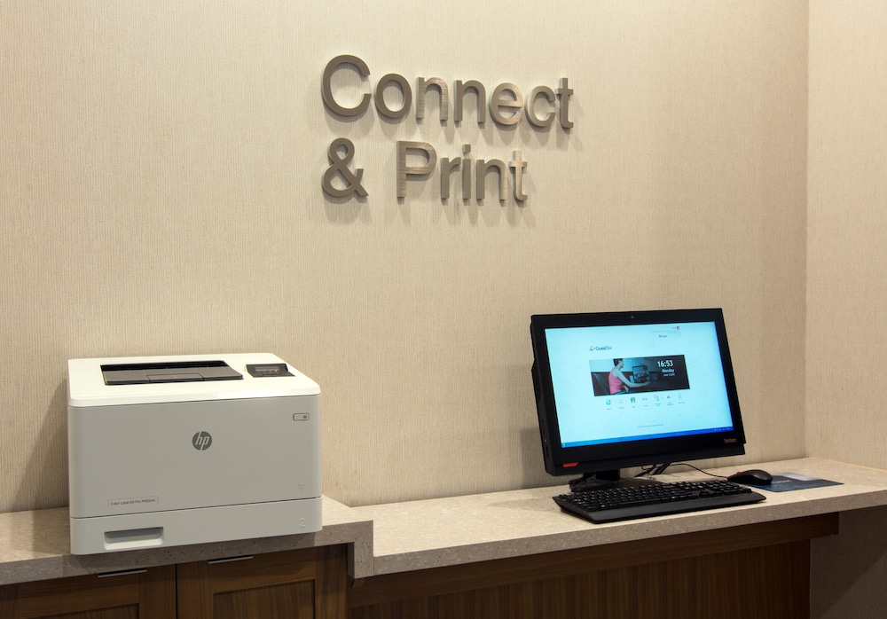 Fairfield Inn Suites Nashville Airport 38/43