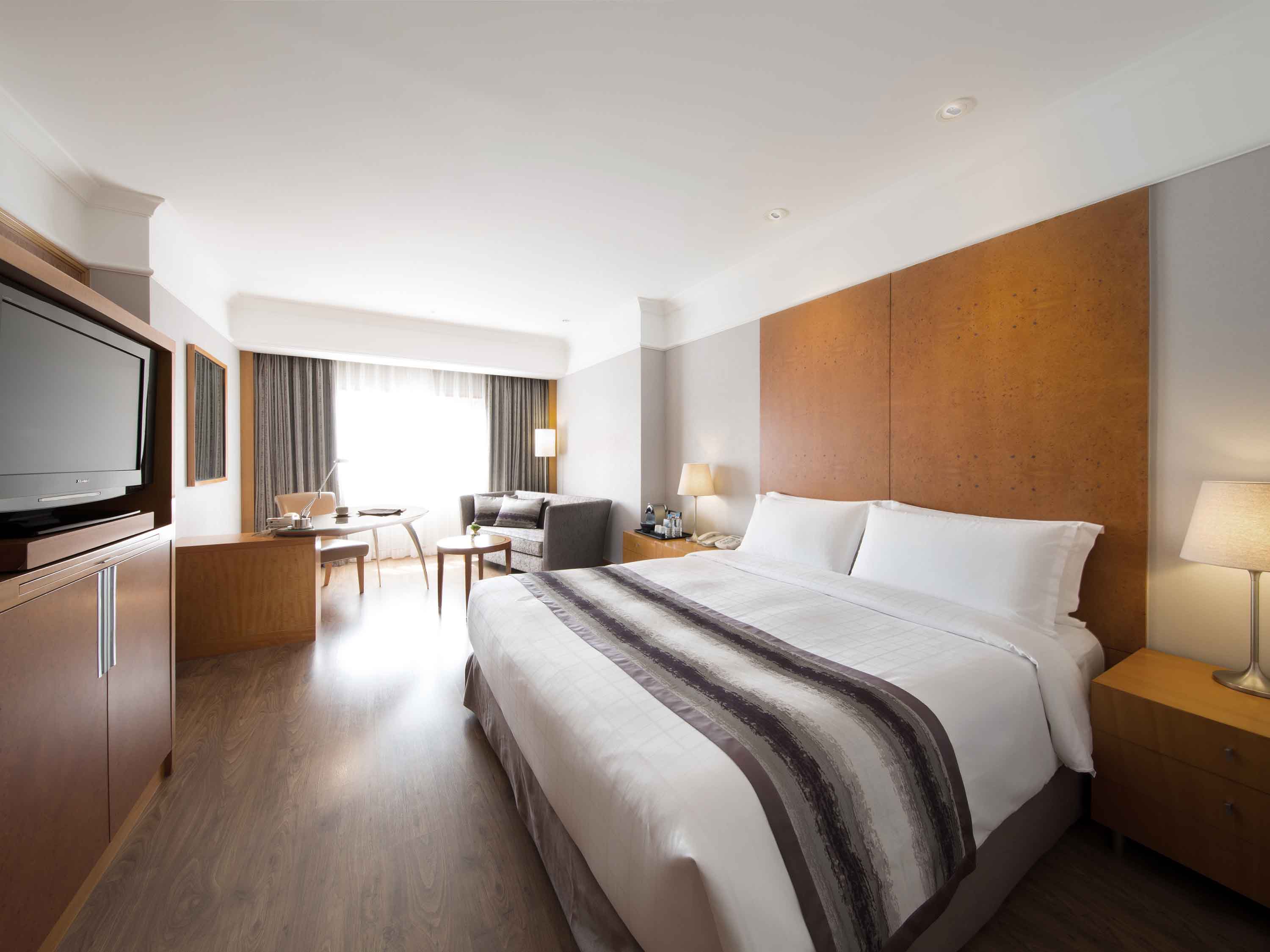 Premier, King Bed