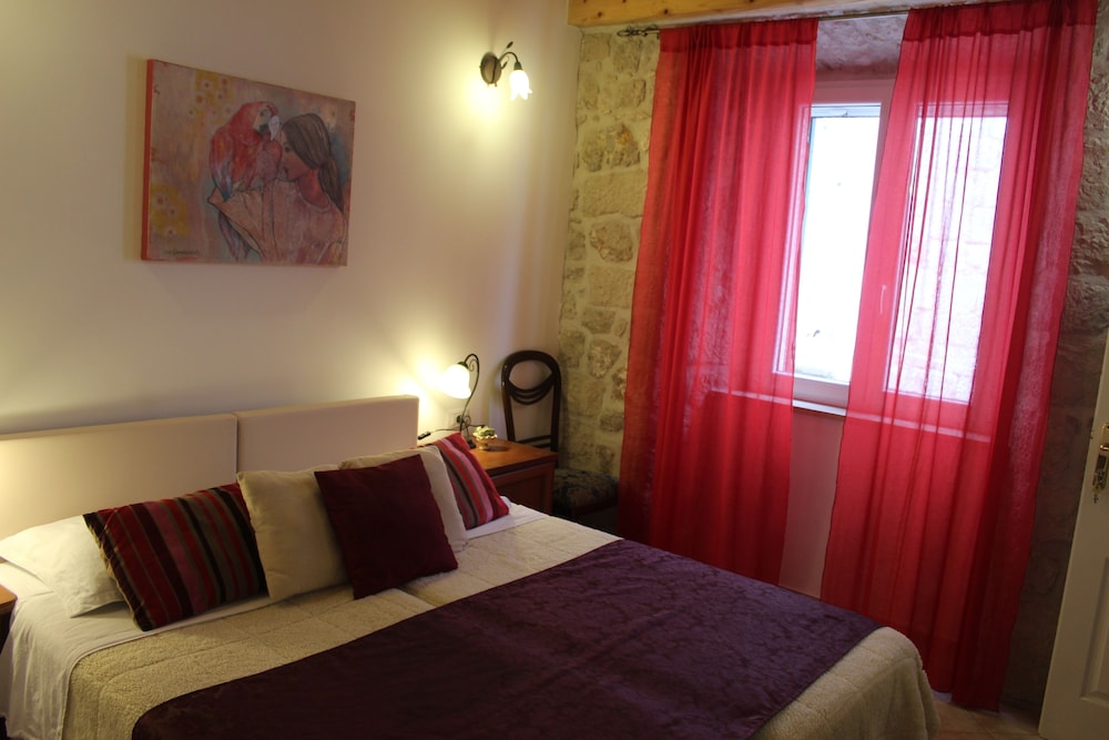 Villa Sigurata Ii 15/50
