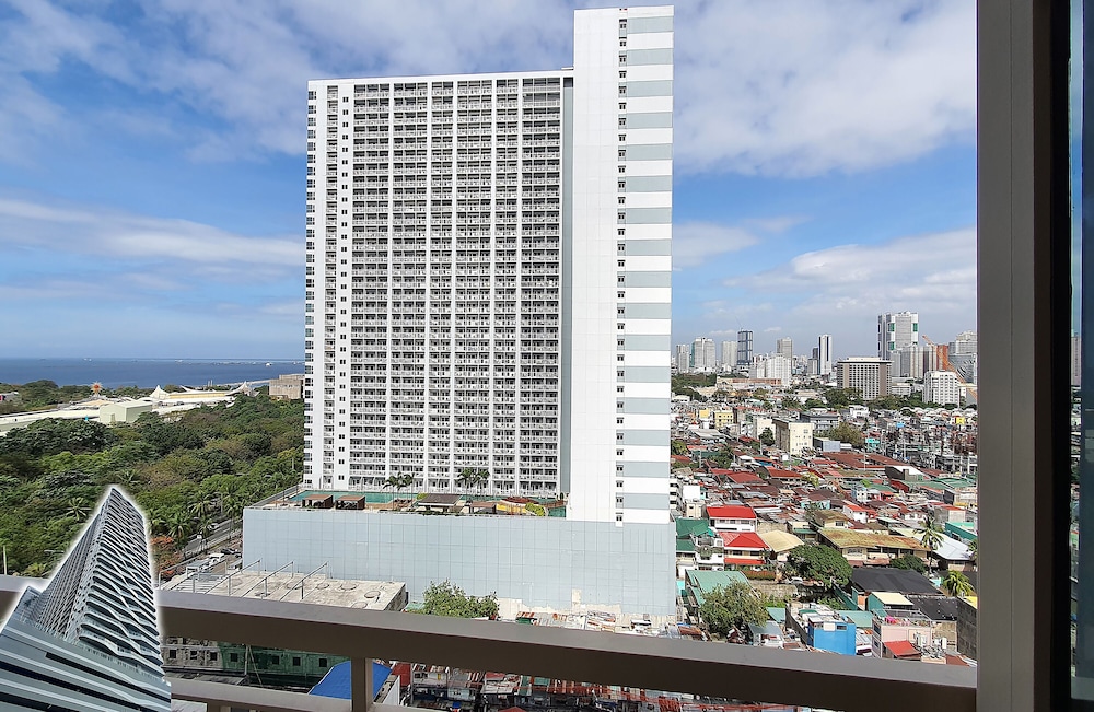 Home Sweet Home at Manila Bay 2/33