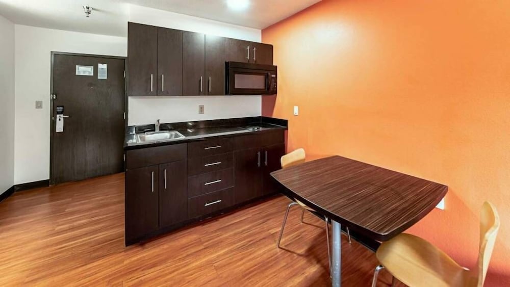 Motel6 Lebanon, IN 44/54