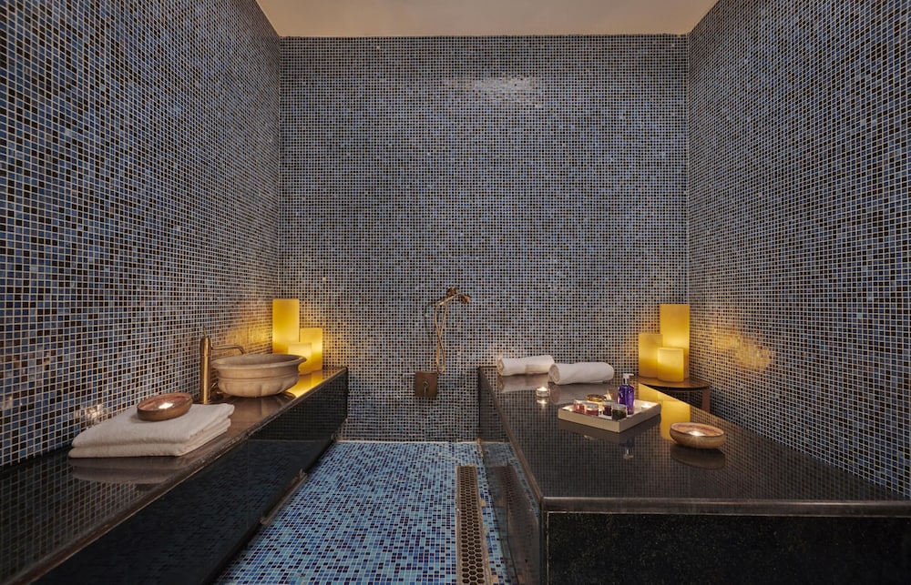 حياة ريجينسي(Hyatt Regency Riyadh Olaya) 32/75