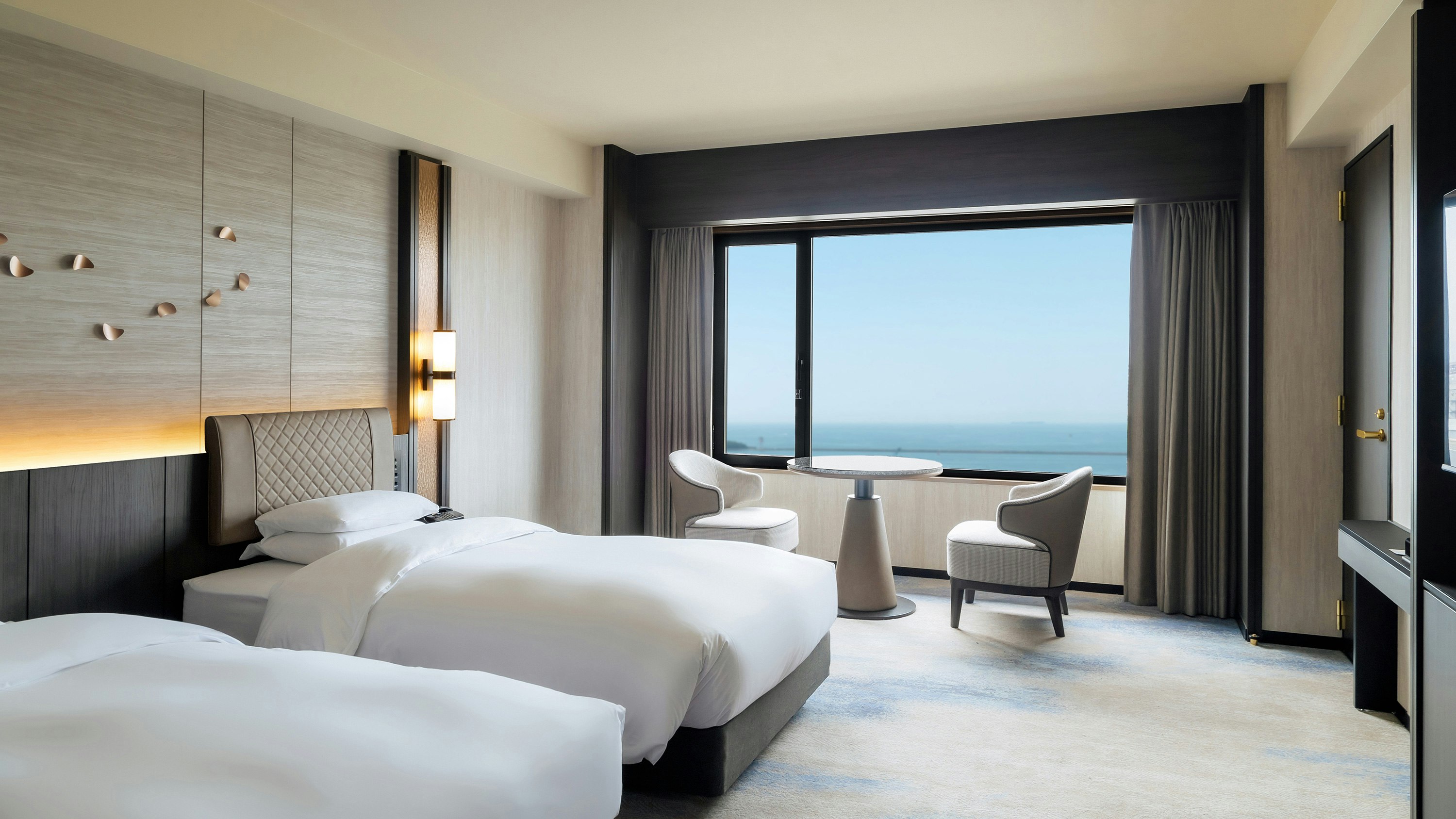 Grand Prince Hotel Osaka Bay 23/91