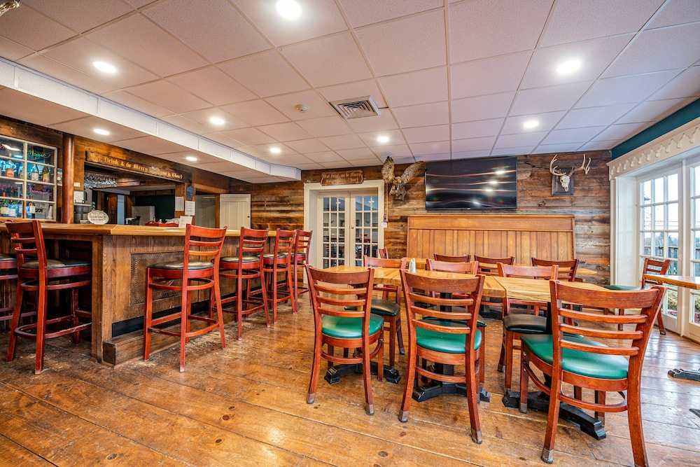 Wayside Inn 51/72