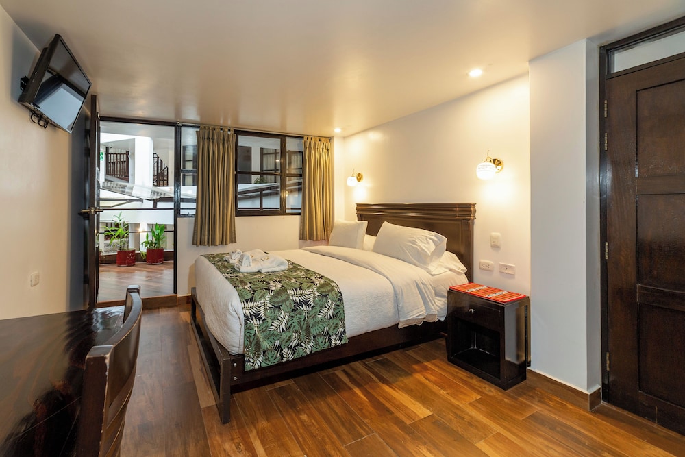 STANDARD, DOUBLE BED
