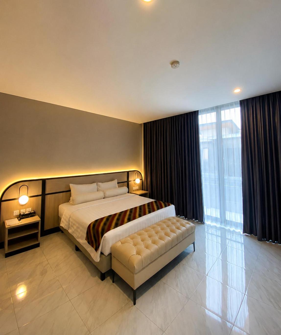 Front One Hotel Harvest Wonosobo 8/28