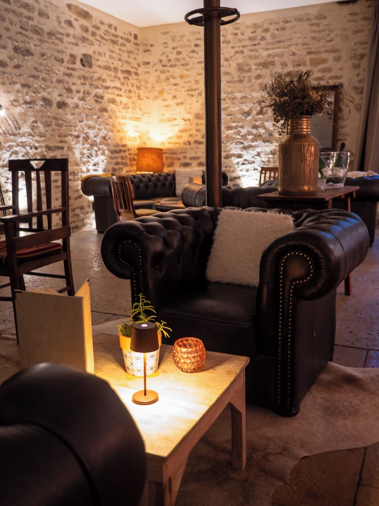 Hotel Des Remparts 54/67