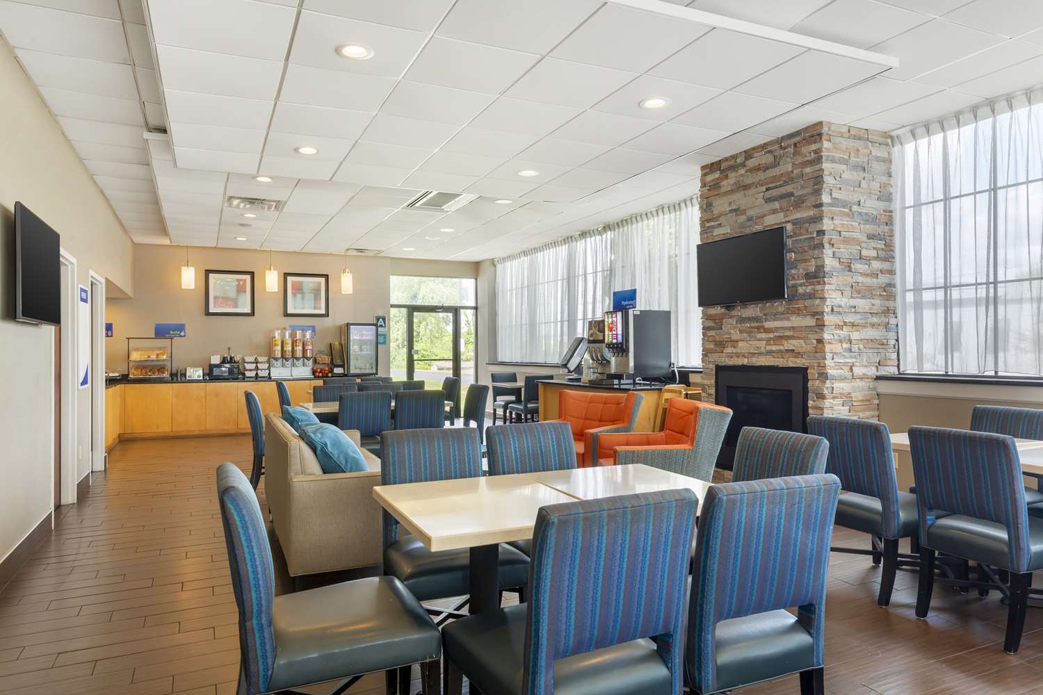 Best Western Hartford Hotel & Suites 51/59