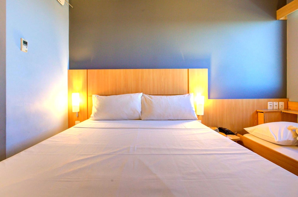 Ibis Vitoria Praia De Camburi 15/48