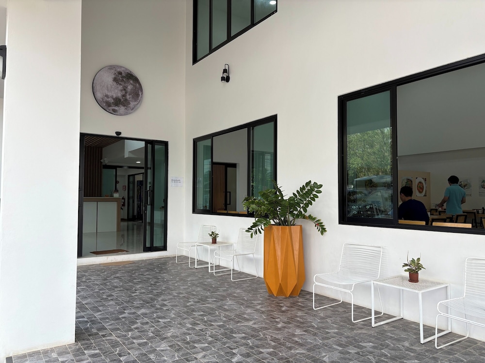 Chom Chiang Rai Hotel 3/30