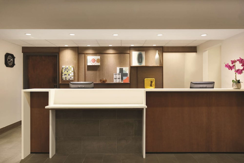 Hyatt House Miami Airport 6/37