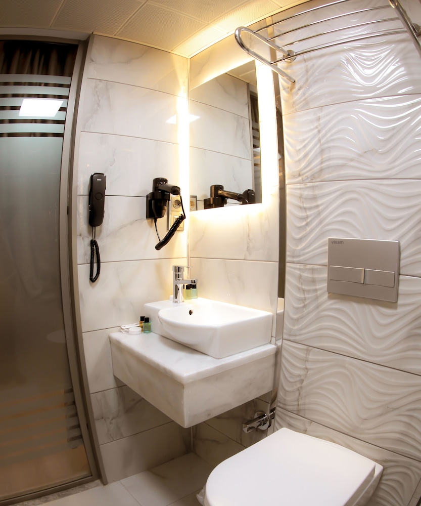 X Nellyi Boutique Hotel 46/50