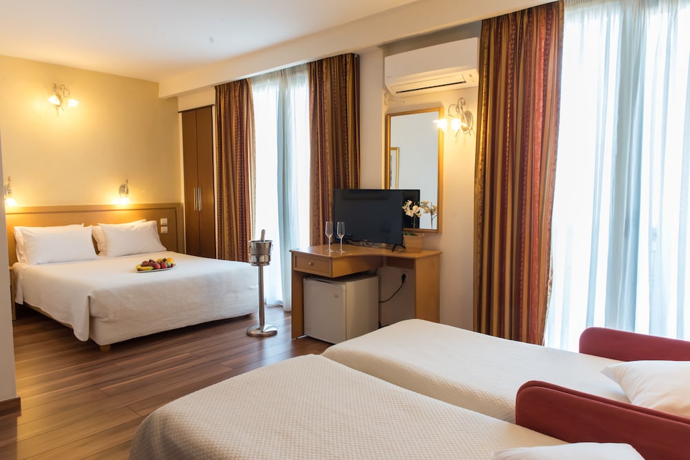 Golden City Hotel 13/26