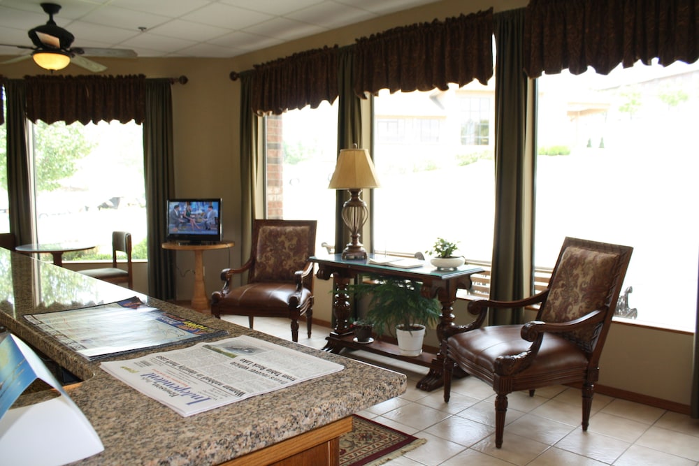 Green Gables Inn 24/43