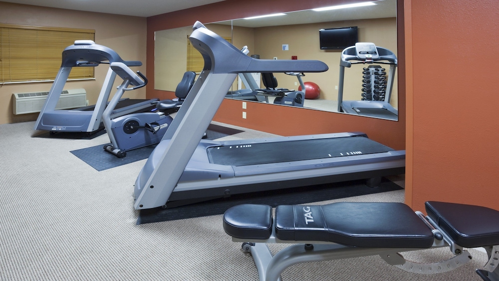 Holiday Inn Express Deforest Madison Area, an IHG Hotel 40/65