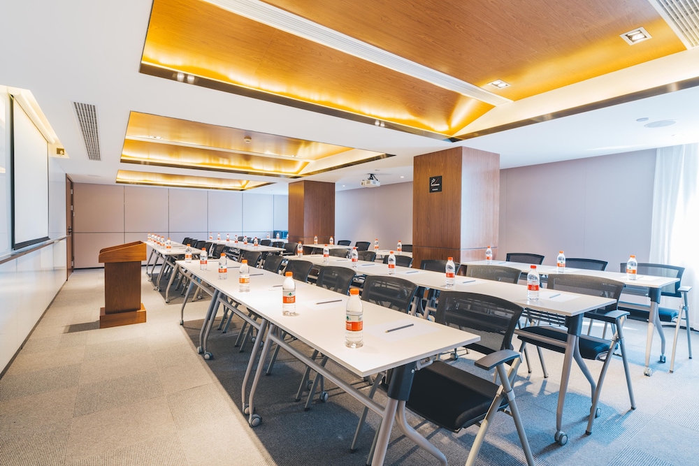 Atour Hotel New International Expo Center Shanghai 66/73