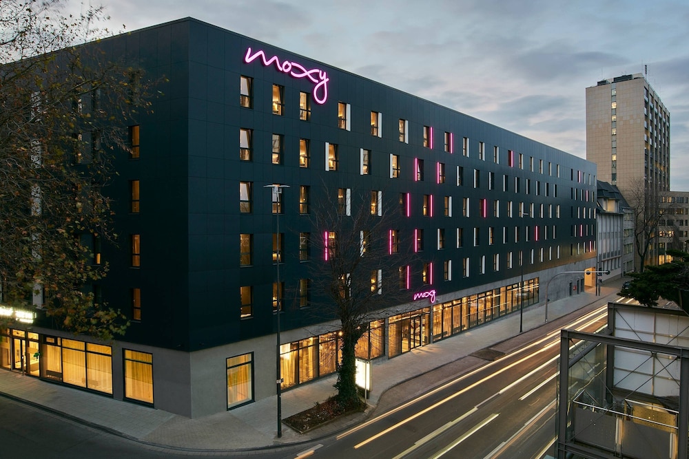 Moxy Essen City 1/44