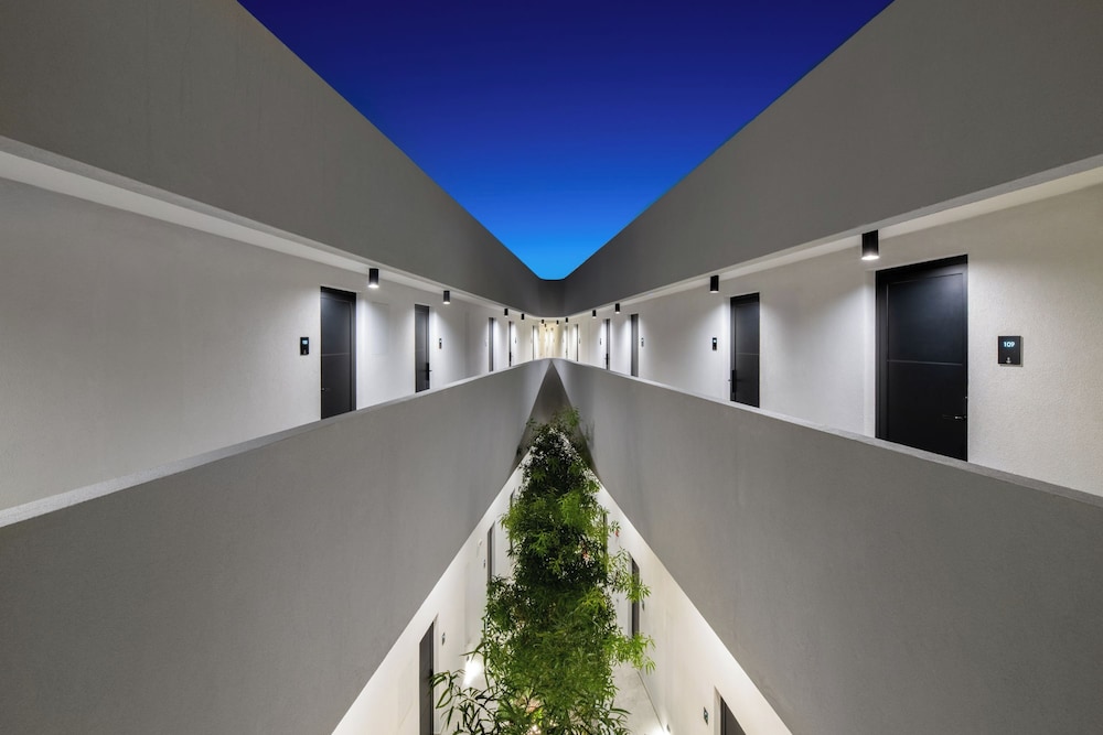 Agkyra Boutique Hotel 61/67