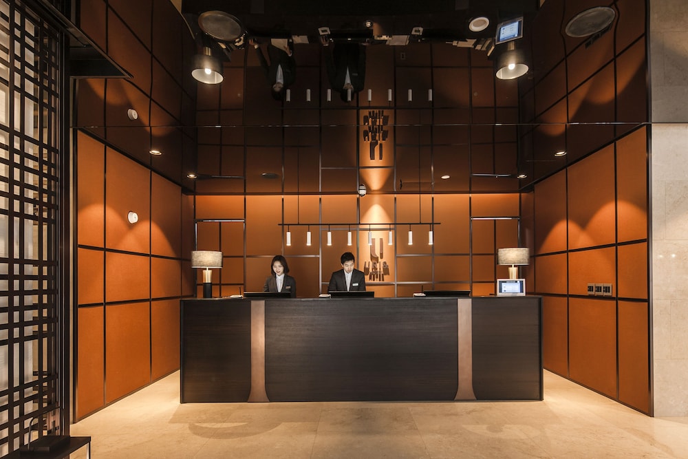 HOTEL URI& 9/60