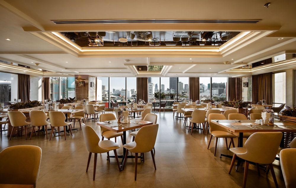 Vanda Hotel 55/70
