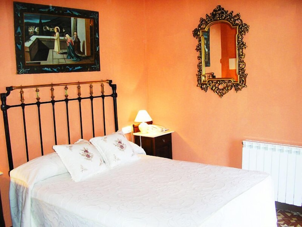 Palacio Guzmanes Hospederia Rural 12/64