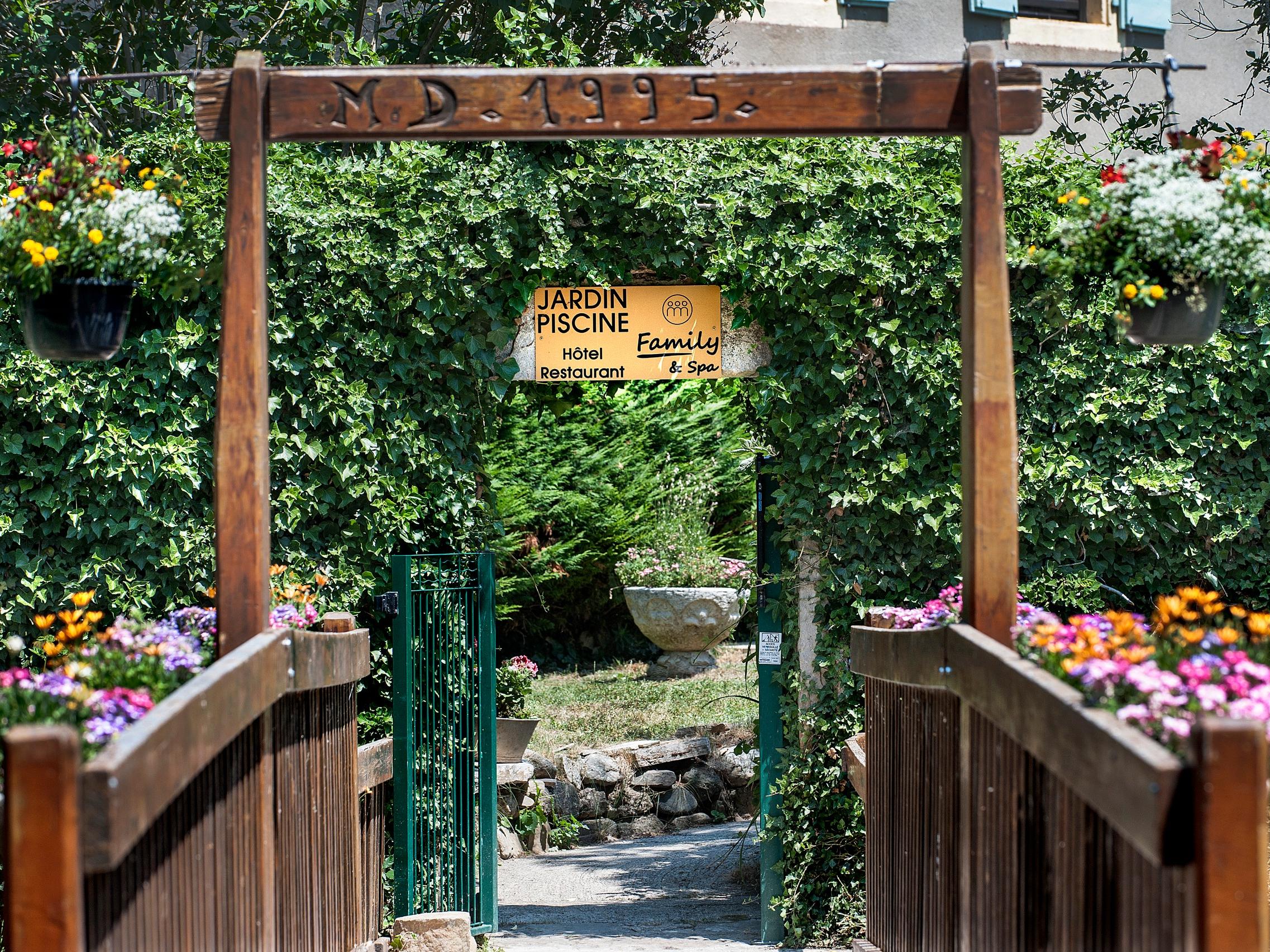 LOGIS HOTEL RESTAURANT FAMILY AND SPA 5/26