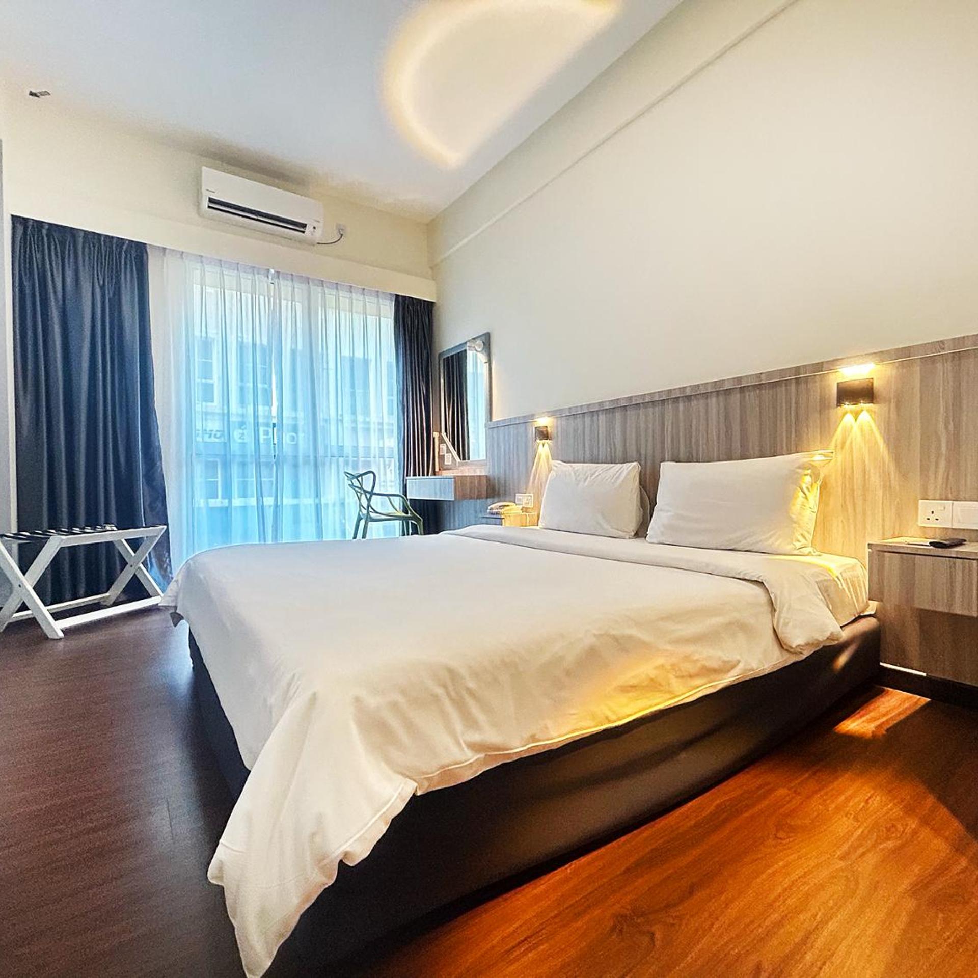 Standard, King Bed