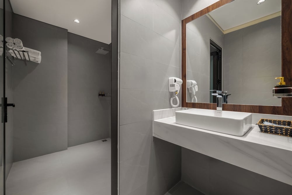 Palazzo 3 Hotel 46/50