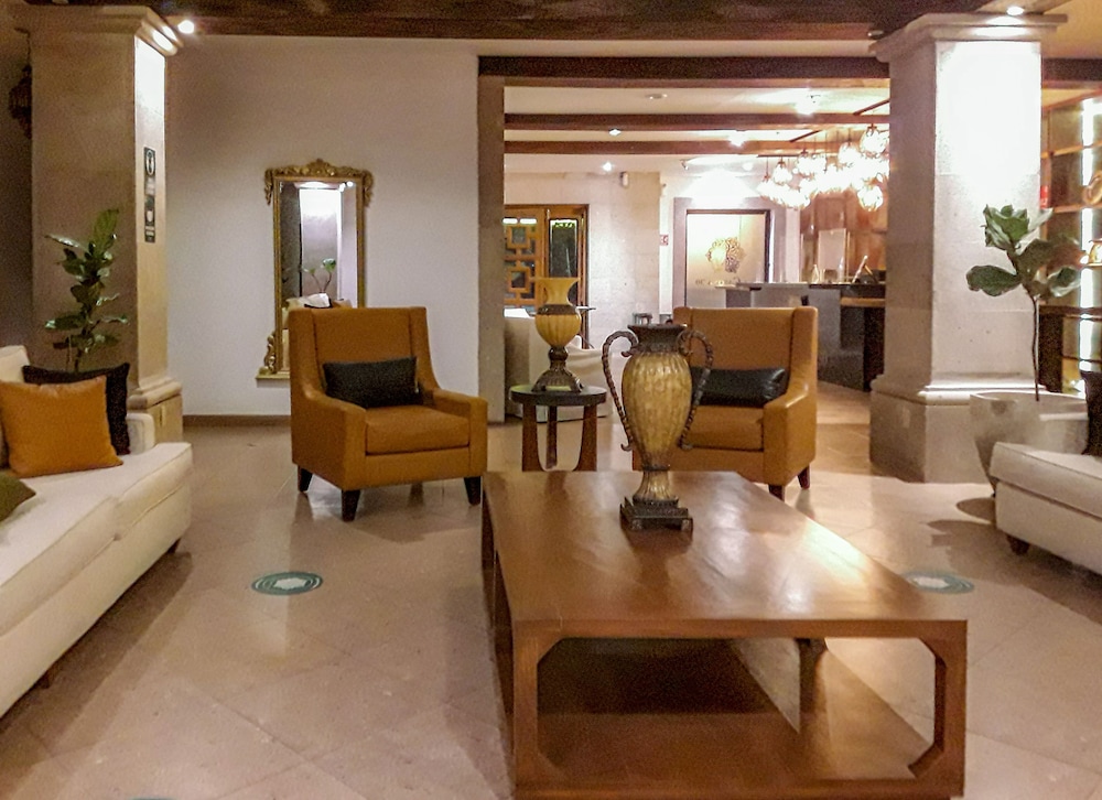 Hotel La Casona 49/68