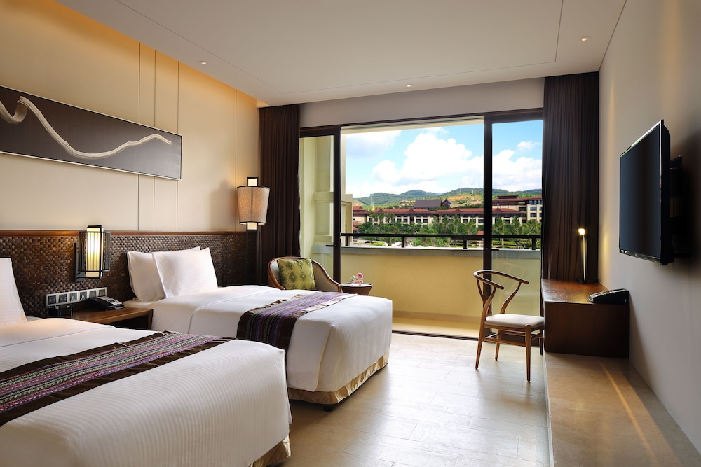 Standard, Twin Beds