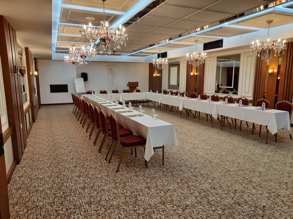 Nadir Business Otel 16/19