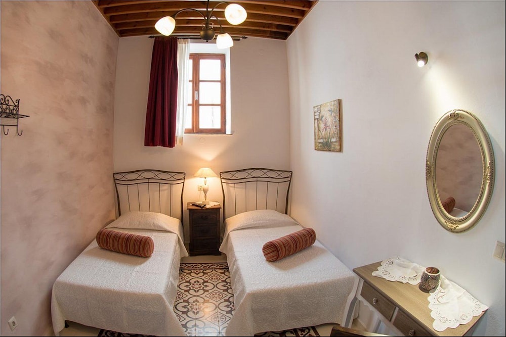 Villa Amalia 40/58
