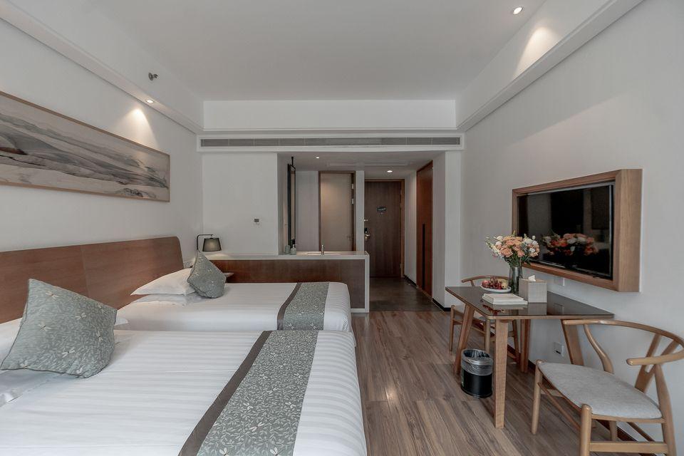 Elegant, Twin Beds