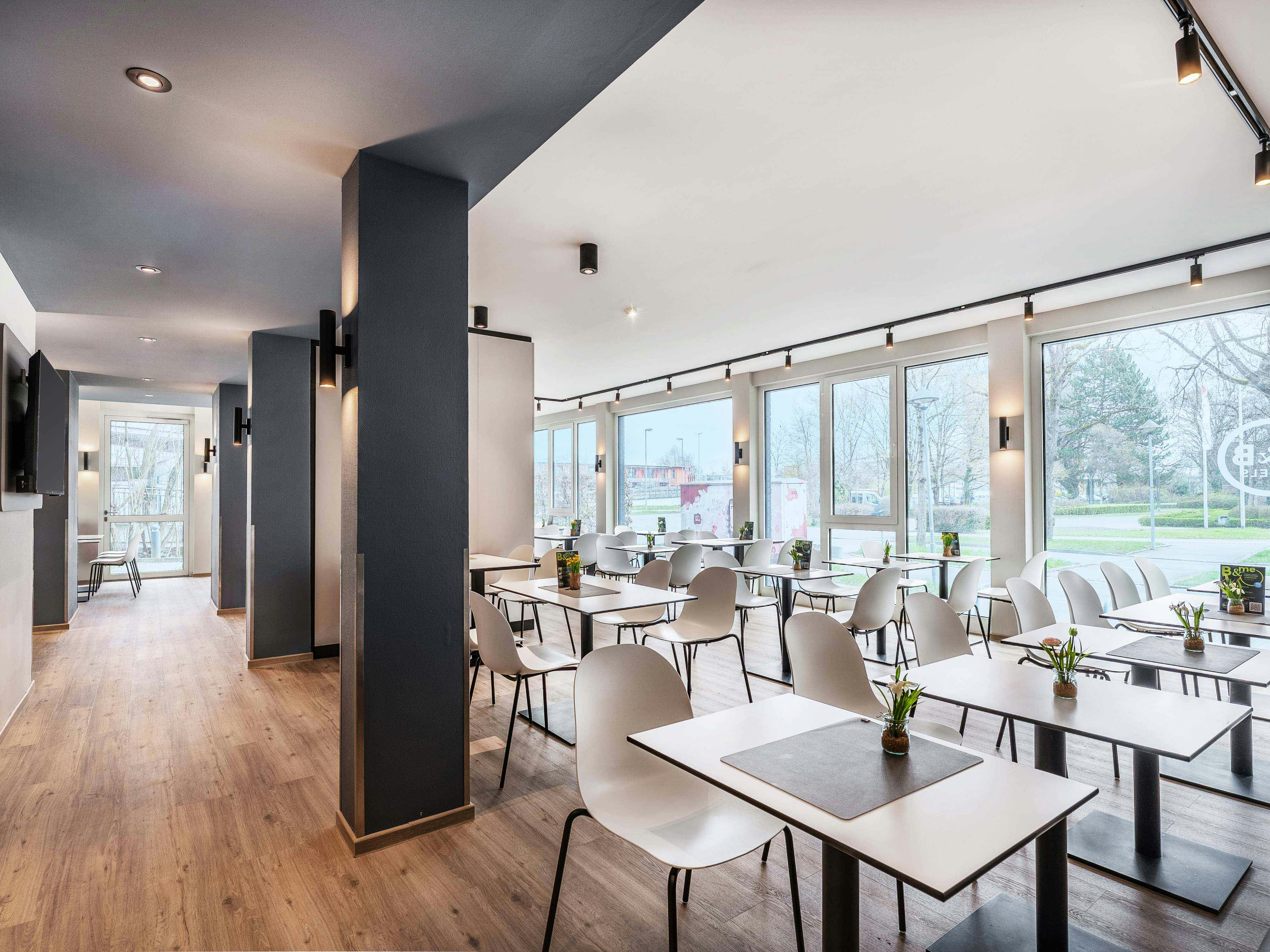 B&B Hotel Konstanz 42/49