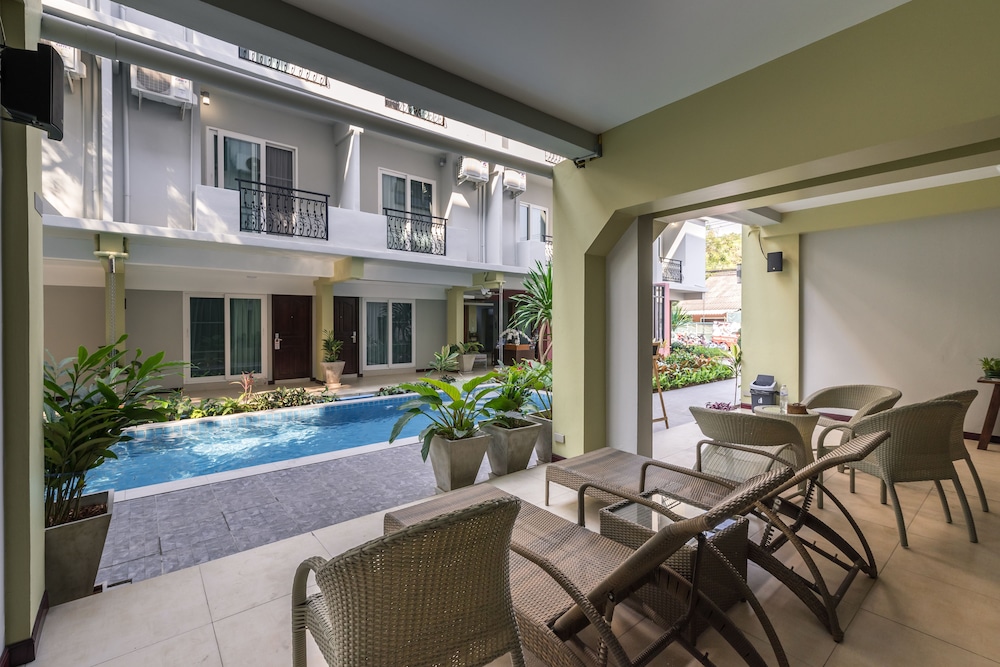 COZYTEL CHIANGMAI 51/66