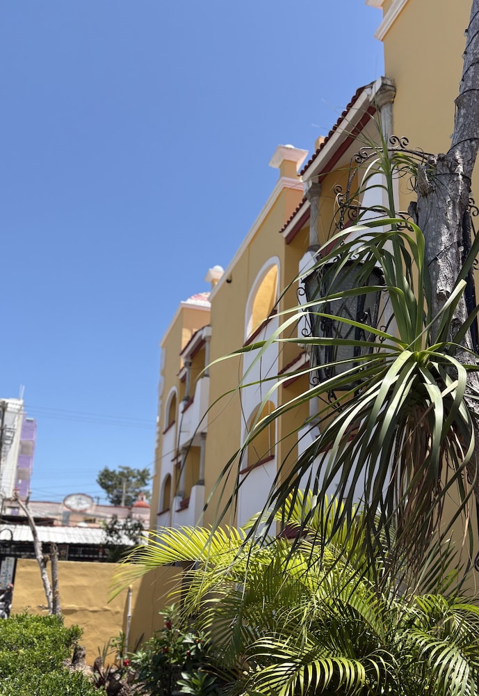 Suites Cancun Center 3/57