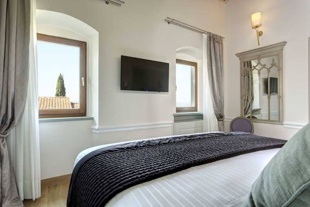 VILLA LE CALVANE 9/50