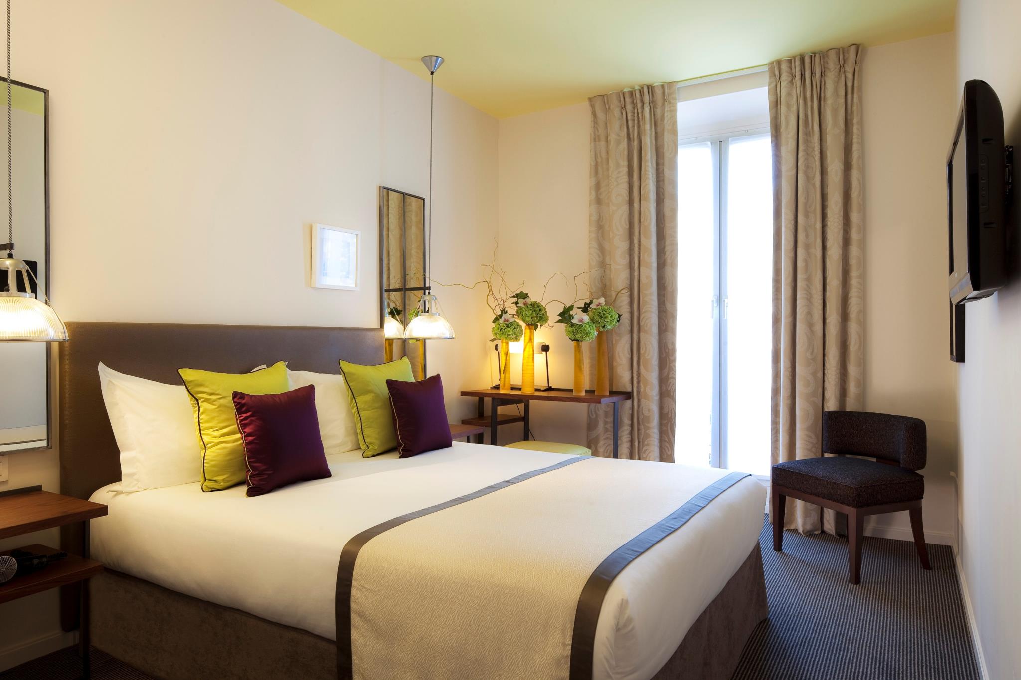 Room, Double Bed