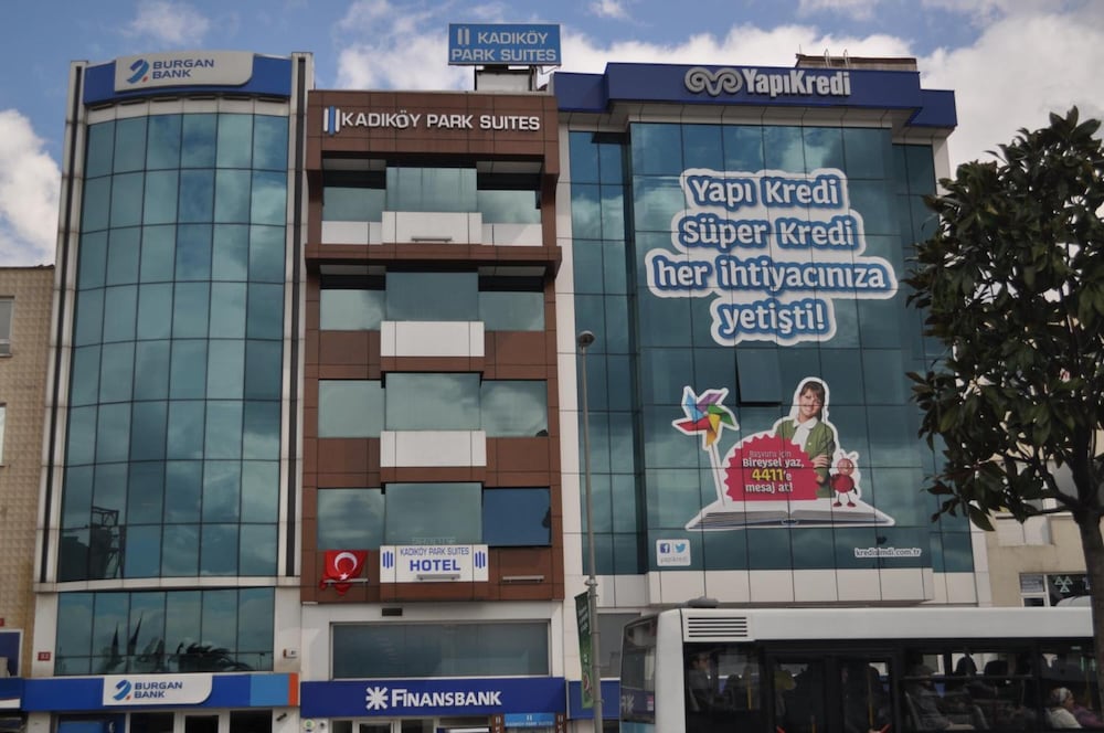 KADIKOY PARK SUITES. 1/32