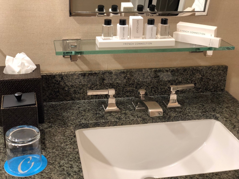 Cupertino Hotel 53/54