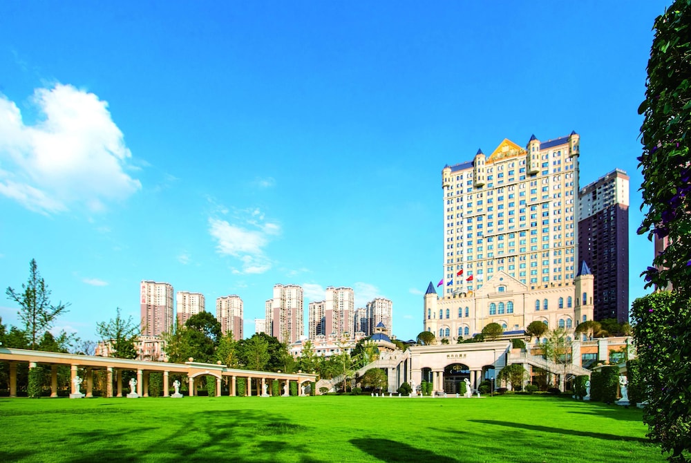 Wyndham Grand Kunming East 63/68