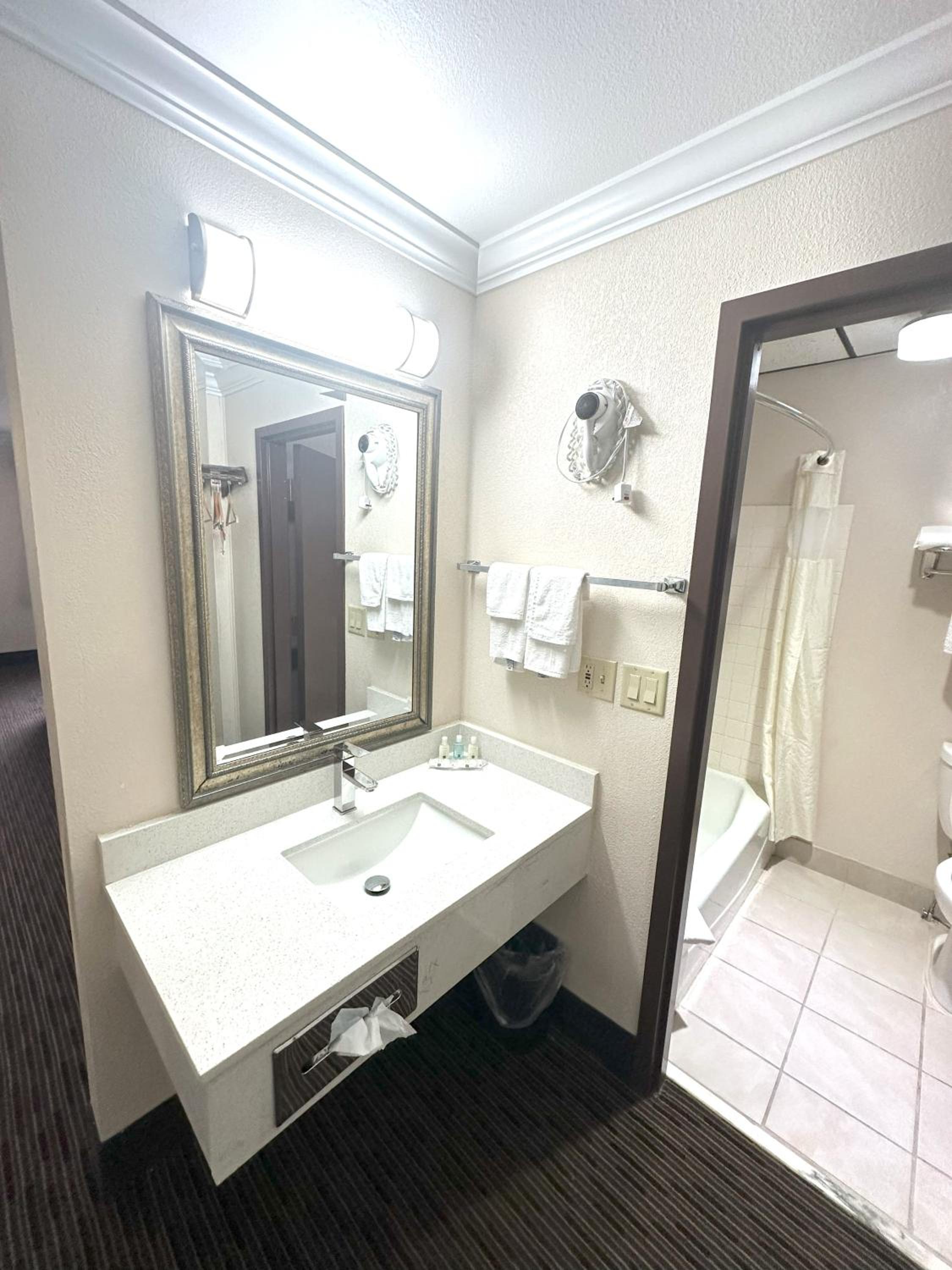 Superior, Suite, 2 Queen Beds