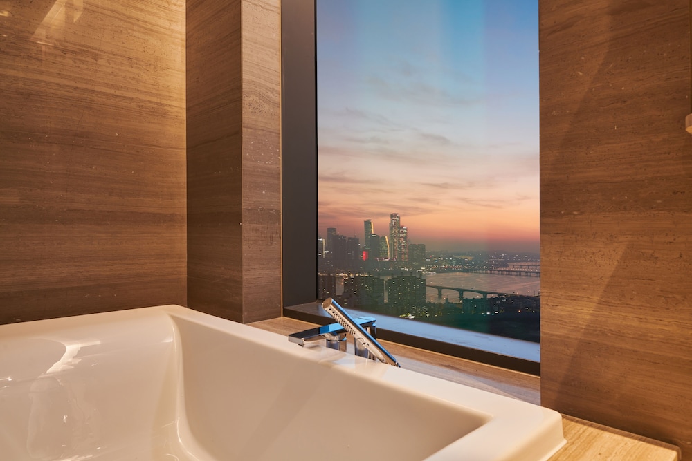 Nine Tree Premier ROKAUS Hotel Seoul Yongsan 50/50