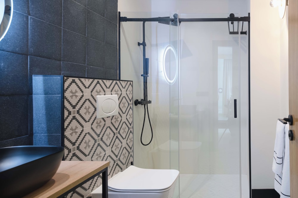 Blue Marina Suites 40/43